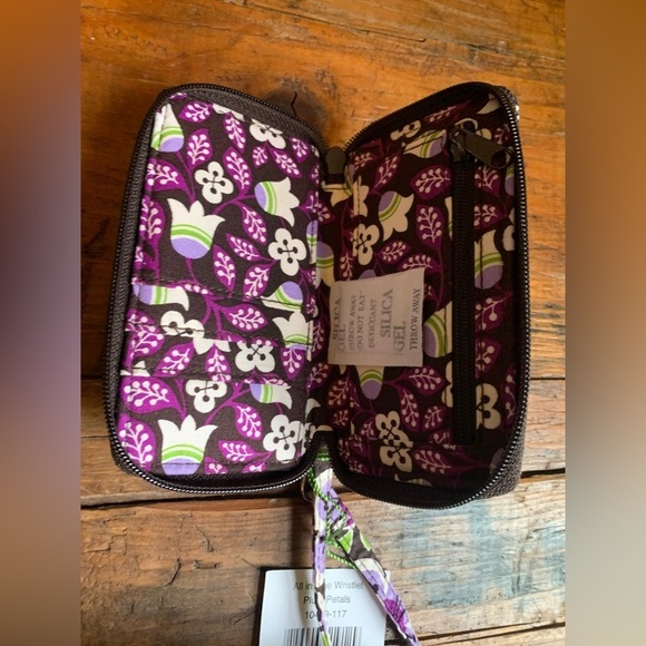 Vera Bradley all in one wristlet plum petals wallet - Picture 6 of 6